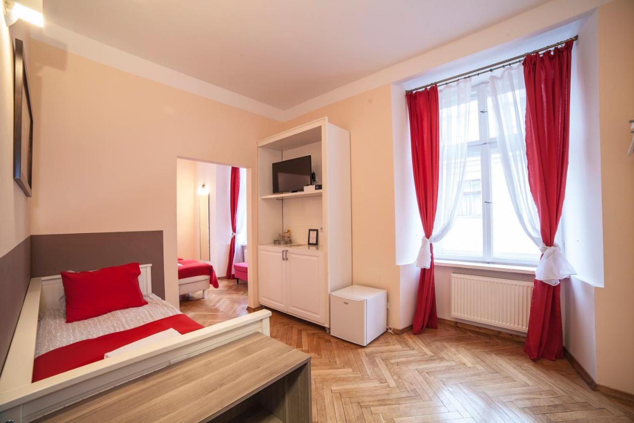 B&B La Fontaine Krakow Dış mekan fotoğraf